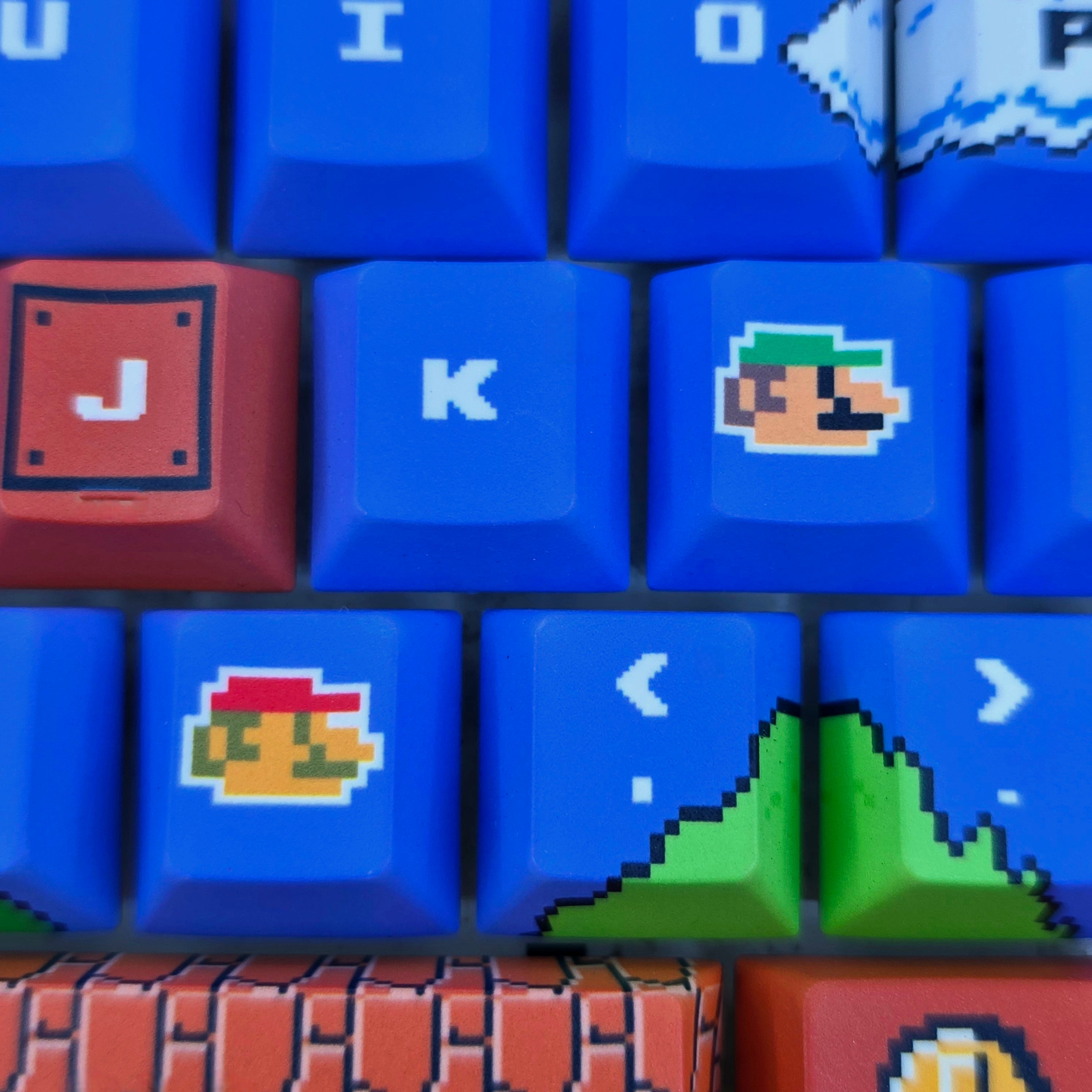 8-Bit Hero - Retro gaming keycaps set